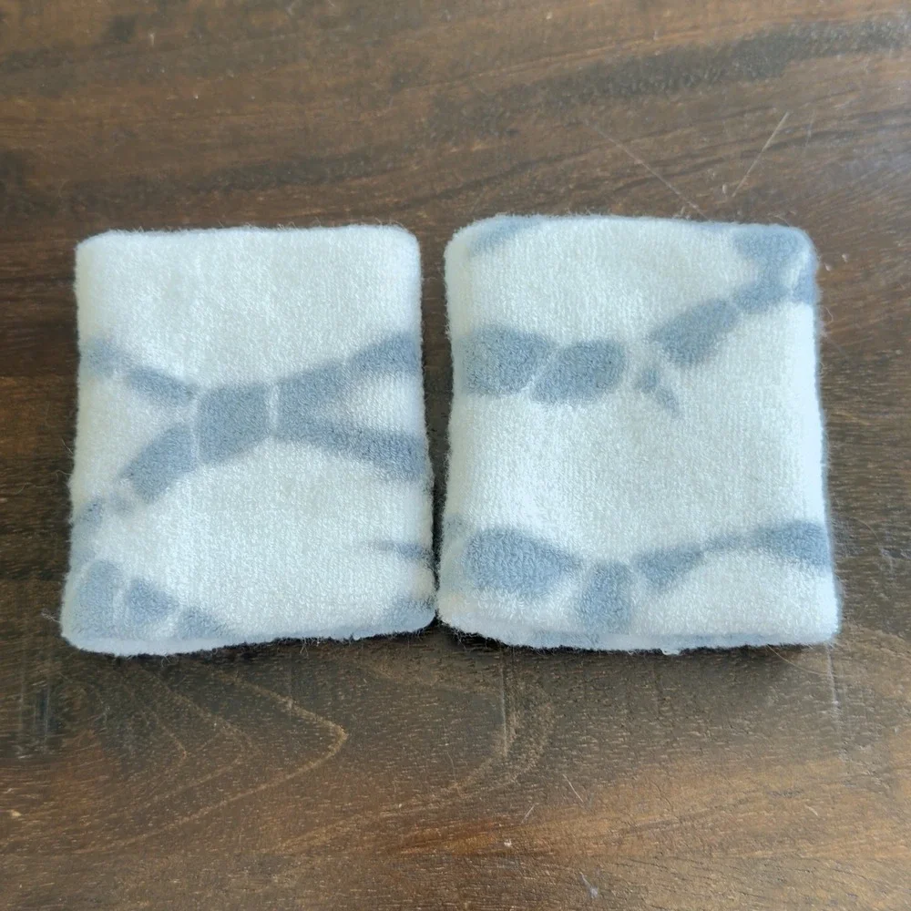 Lululemon Pair, 2-Pieces, White Gray High-Pile Cotton Terry Wristbands One Size - Picture 3 of 6